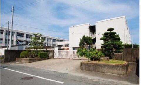 京都府亀岡市曽我部町南条向山の眺望・周辺環境